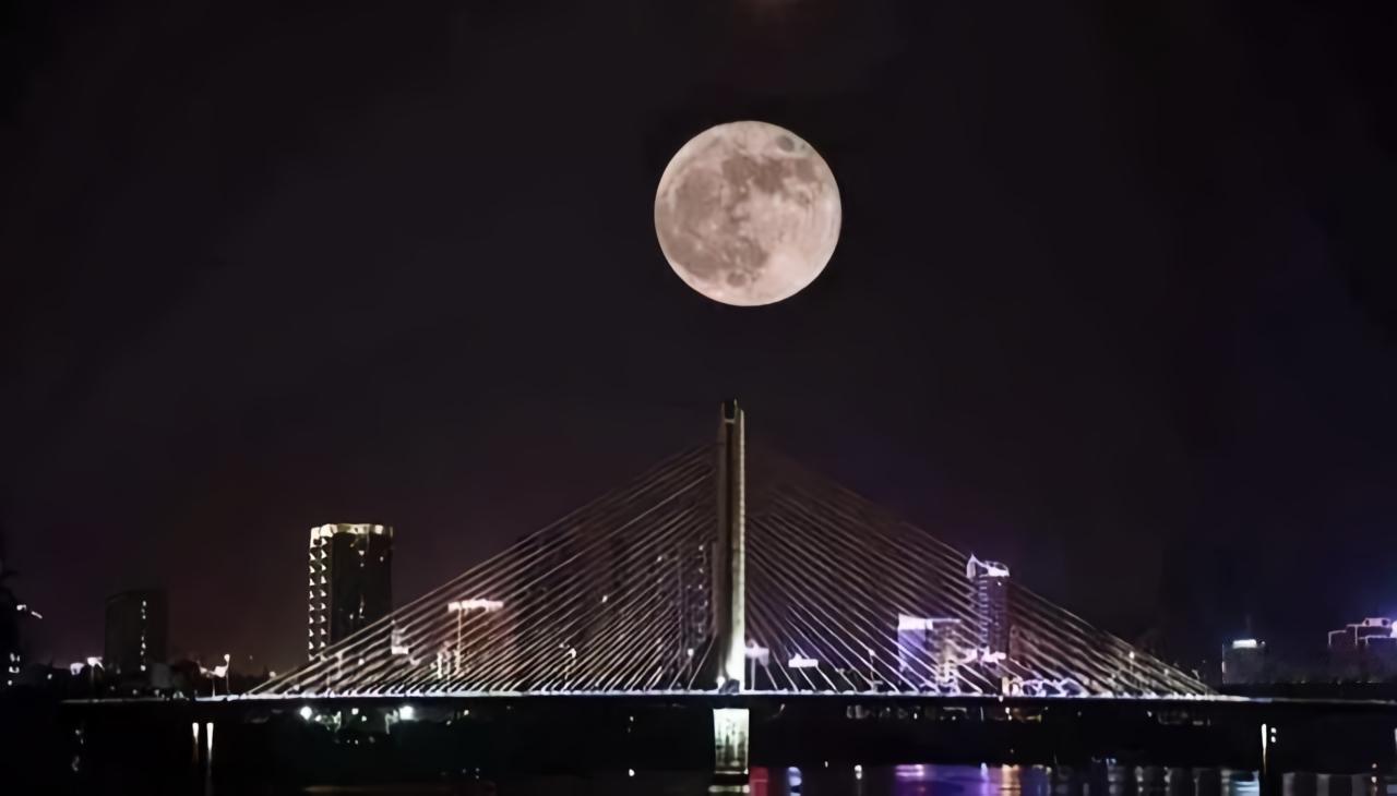 亿像素长焦，手机摄影新风口还是营销噱头？你有没有去过演唱会或赛事现场，掏出“