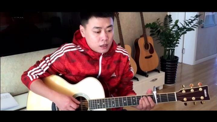 简谱傲寒_傲日其愣月光如水简谱