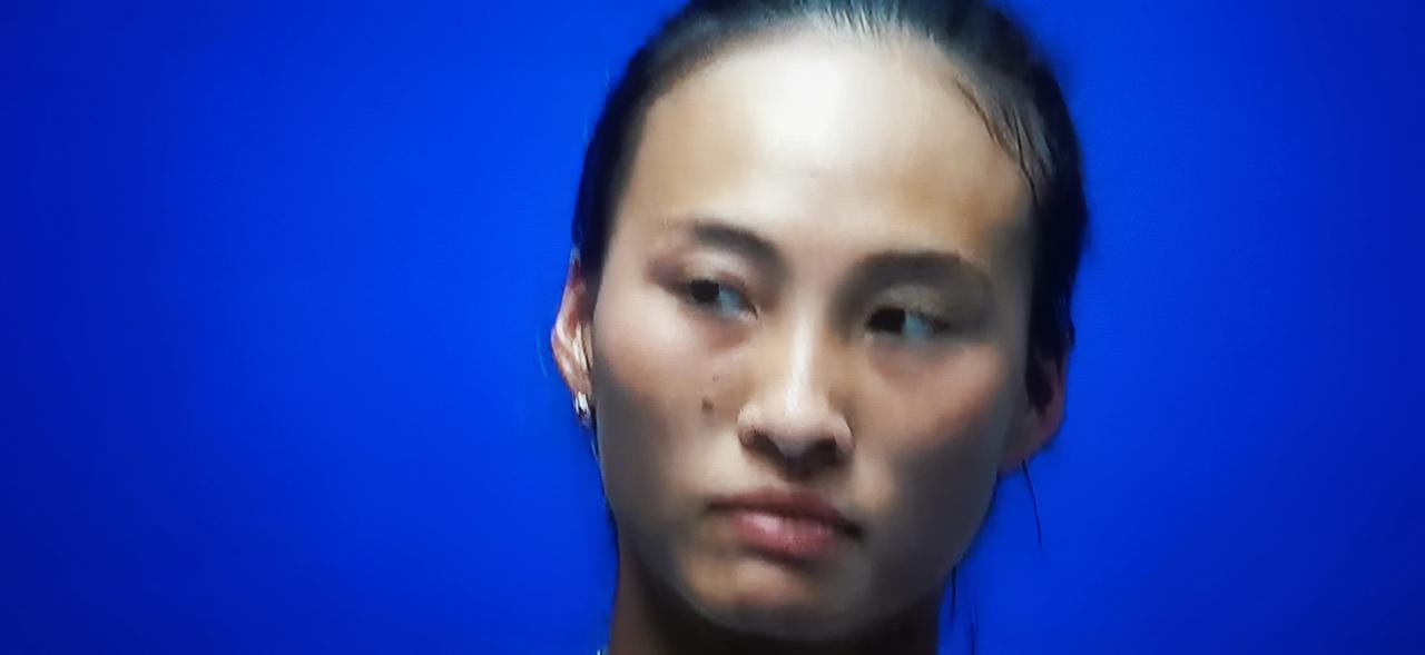 郑钦文，可以！一比二输给了莱巴金娜，郑钦文输的有点可惜，决胜盘在四比三领先的时