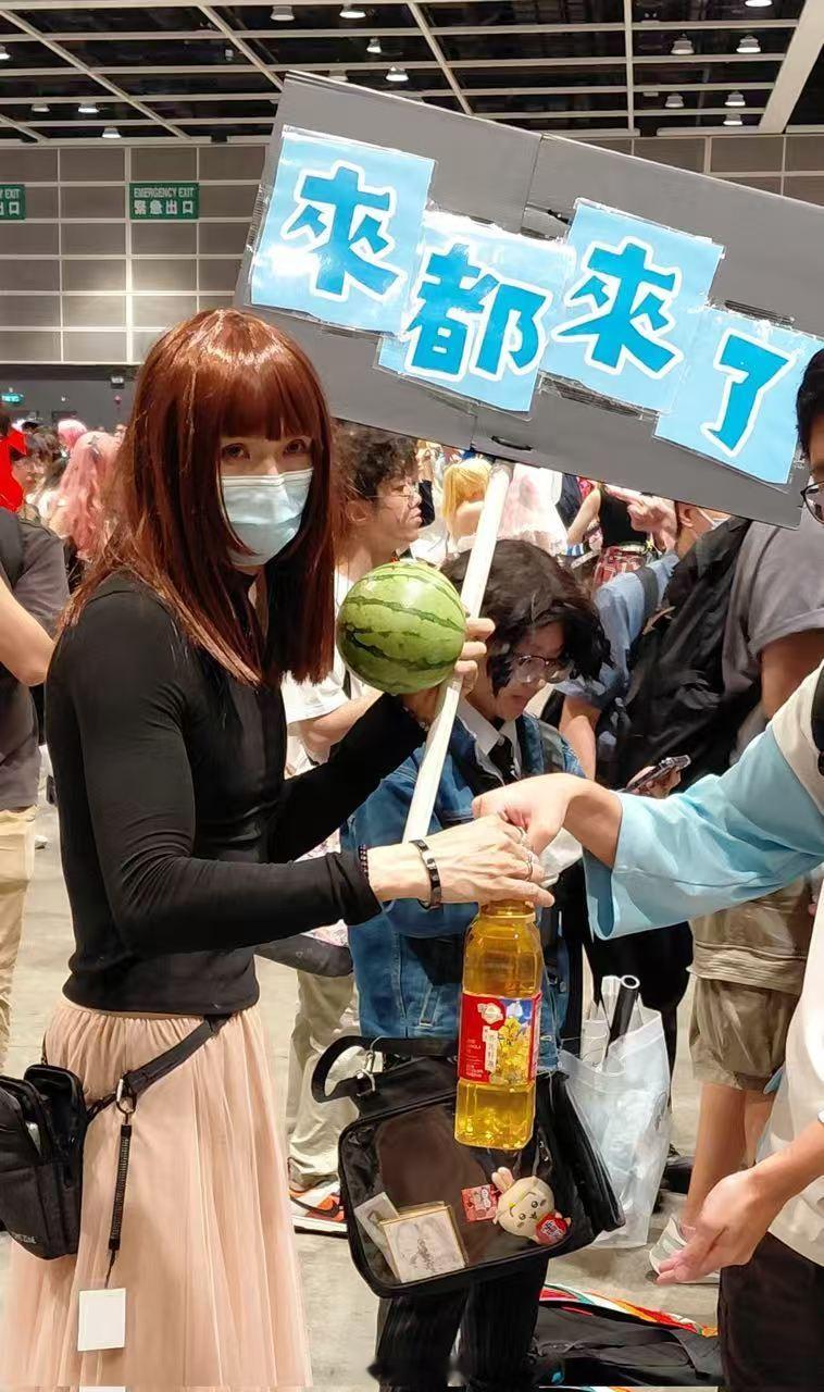 原来cos红姐，也有门槛的​​​