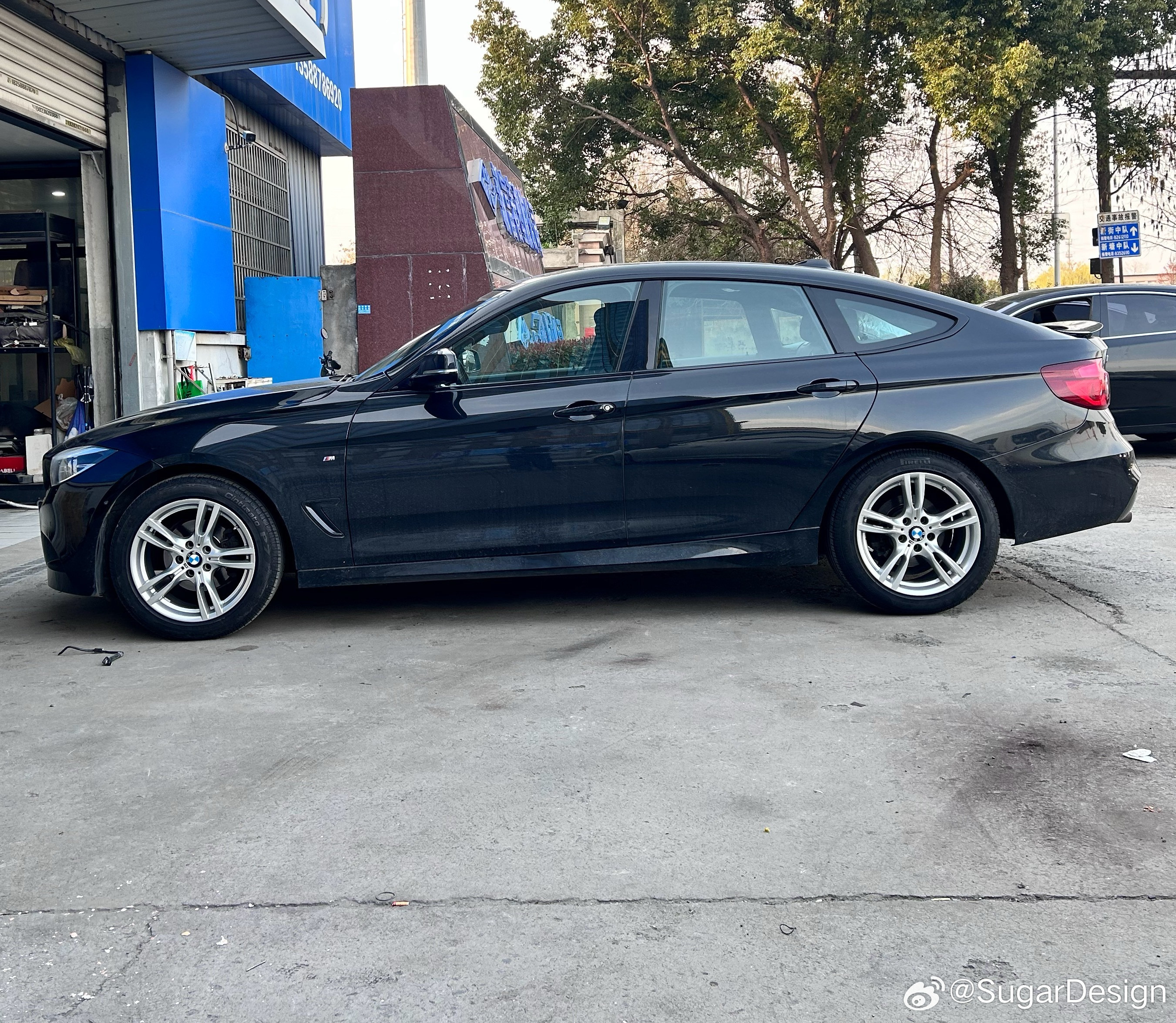 年检时间到！拿出原配挑战全网最新的进口400M轮毂，开了两三千公里就换下了，胎毛