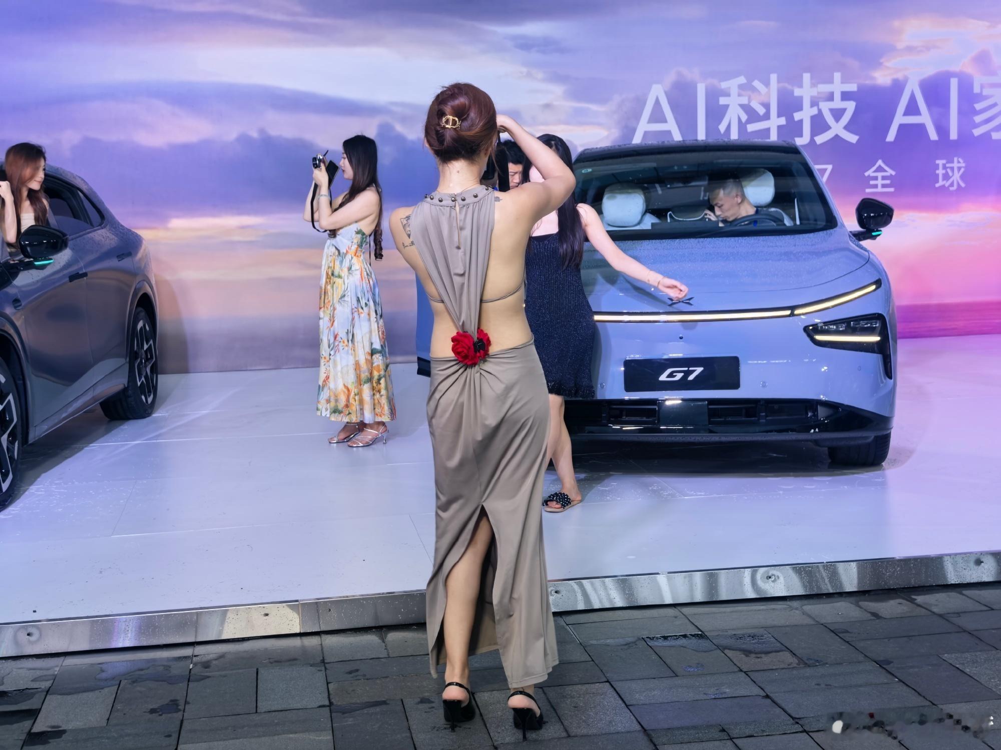 小鹏G7上市定档7月3日官宣了。上市发布会在北京举办。上周，发布会的时间还保密