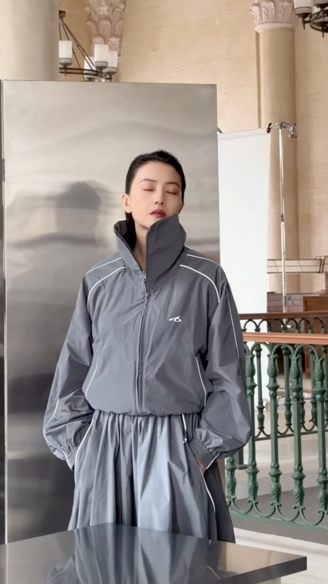 高圆圆OMG你帅到我了别再固化印象只觉得高圆圆温婉柔美，这组冷感大片气场直接突围