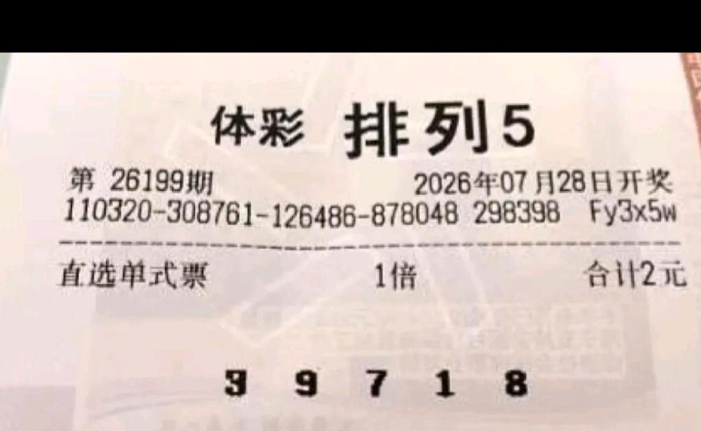 往事无法回头，空想终究难以成真，生活不会因为凭空幻想，就送来惊喜。所有光芒万丈的