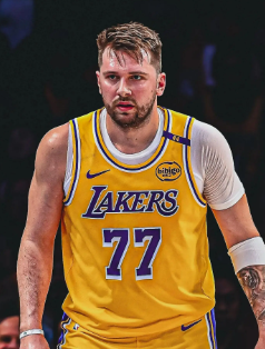 一输球就甩锅替补，球队老大没能力，怪人家角色球员？角色球员之所以是角色球员，就