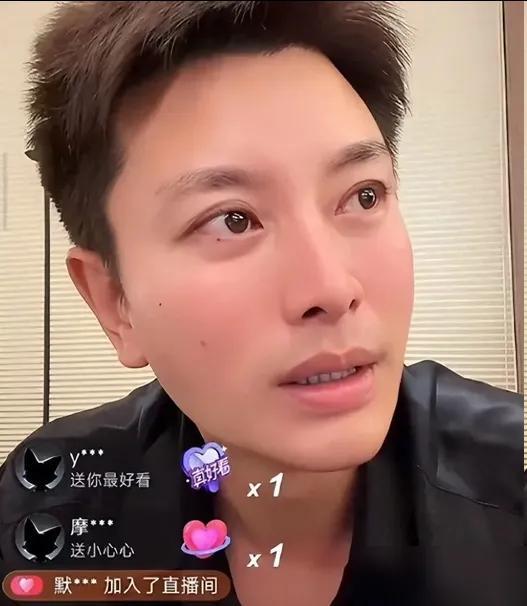 一年狂卖25亿，贾乃亮却在直播间哭了坦白自己无戏可拍，天赋到头了。你以为他凡尔赛