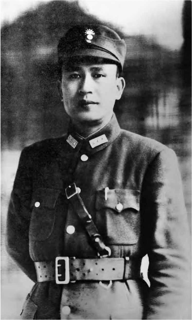 白崇禧到台湾后的一天，出门遇见邻居朱怀冰，正要打招呼，朱怀冰却装作没看见，低头离
