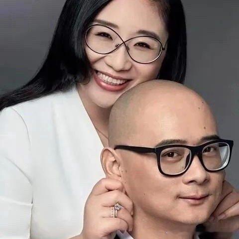 离婚两年多，傅首尔已成功减重约40斤，如今的她专注于提升自己​​​