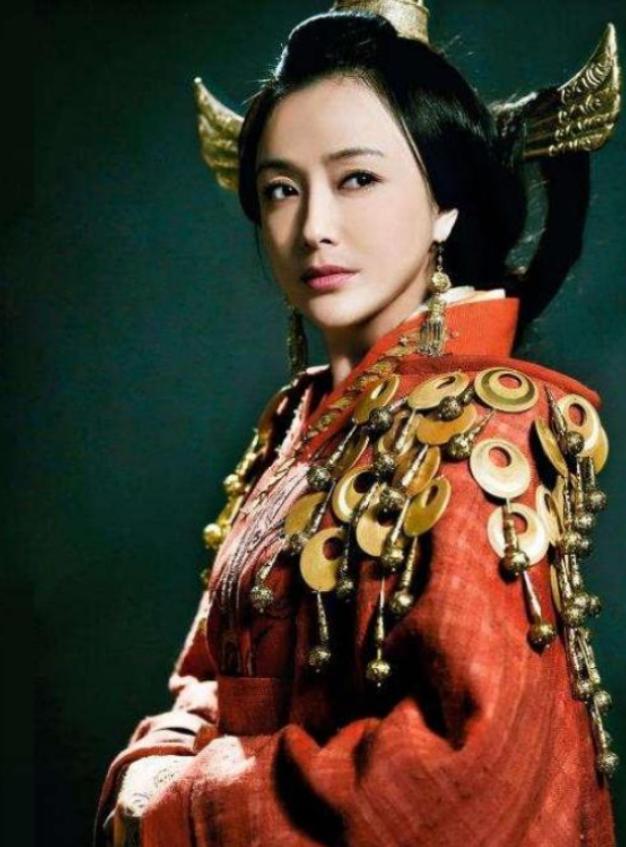 陈平为泄多年来的怨气，下令将吕氏族人无论老少通通诛杀，吕后的妹妹吕媭被陈平用棍棒