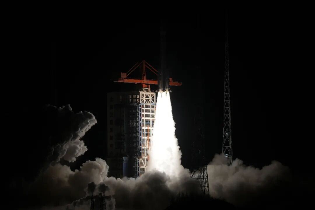 【我国航天成功发射卫星互联网低轨卫星】北京时间2025年12月9日06时11分