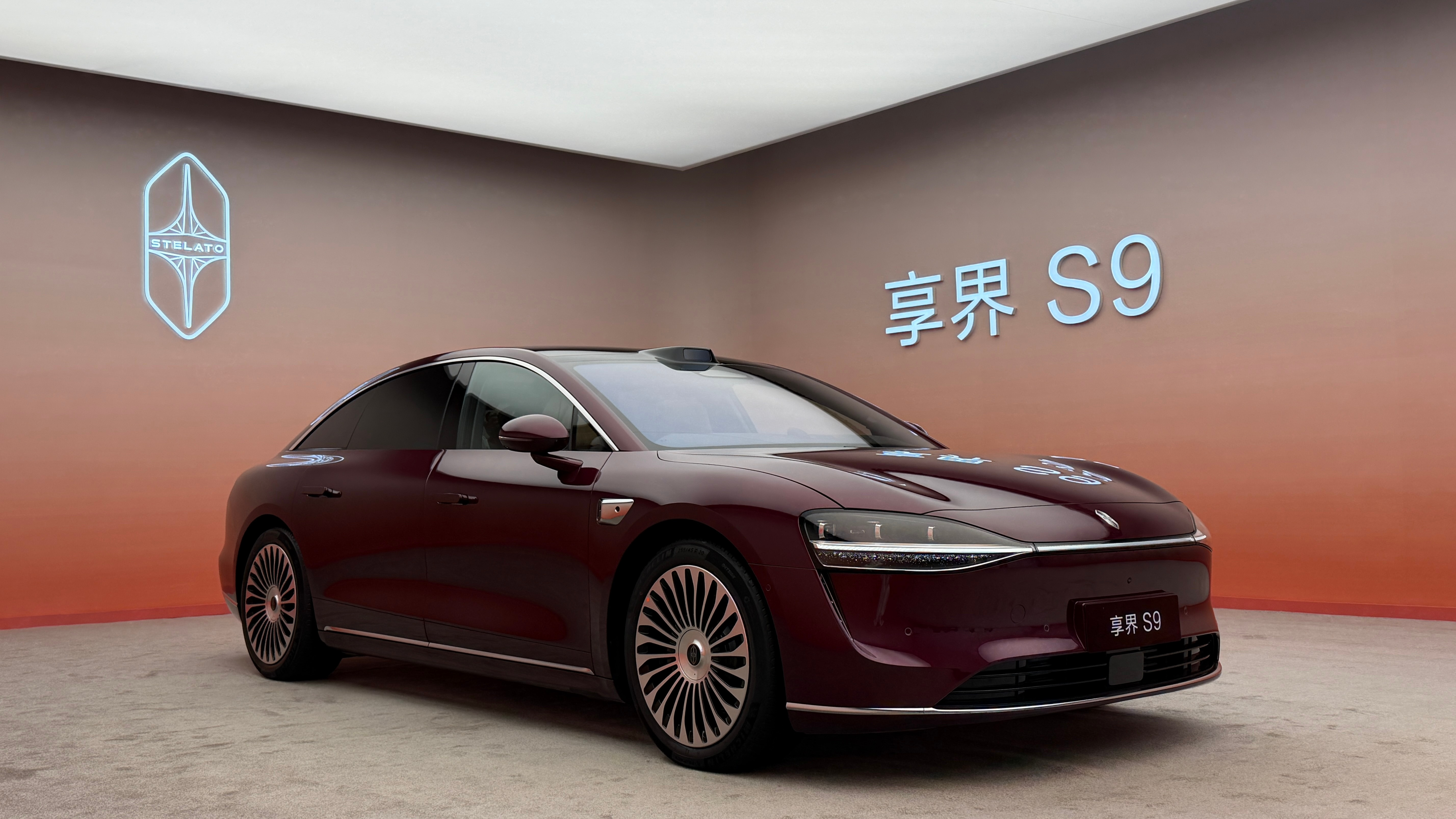 开工，今天拍全新享界S9！[滑稽笑]​​​