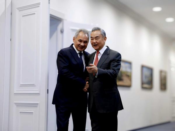 继中国领事薛剑后，俄罗斯也要斩掉日本军国主义头颅，引起外界关注。12月3日，