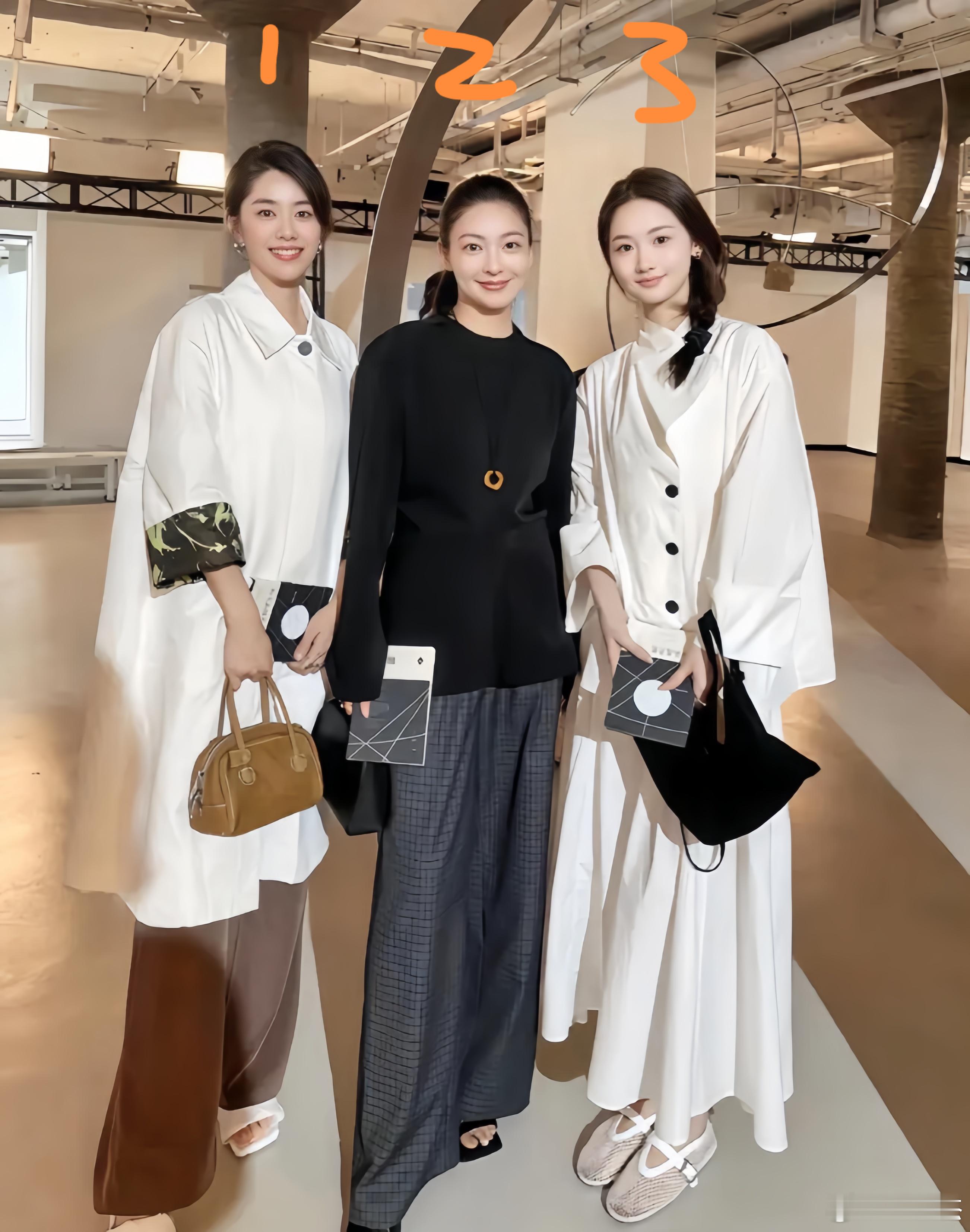 假如这是你家里人给你安排的三位相亲对象。以你的审美，你会如何安排这三位的相亲顺序