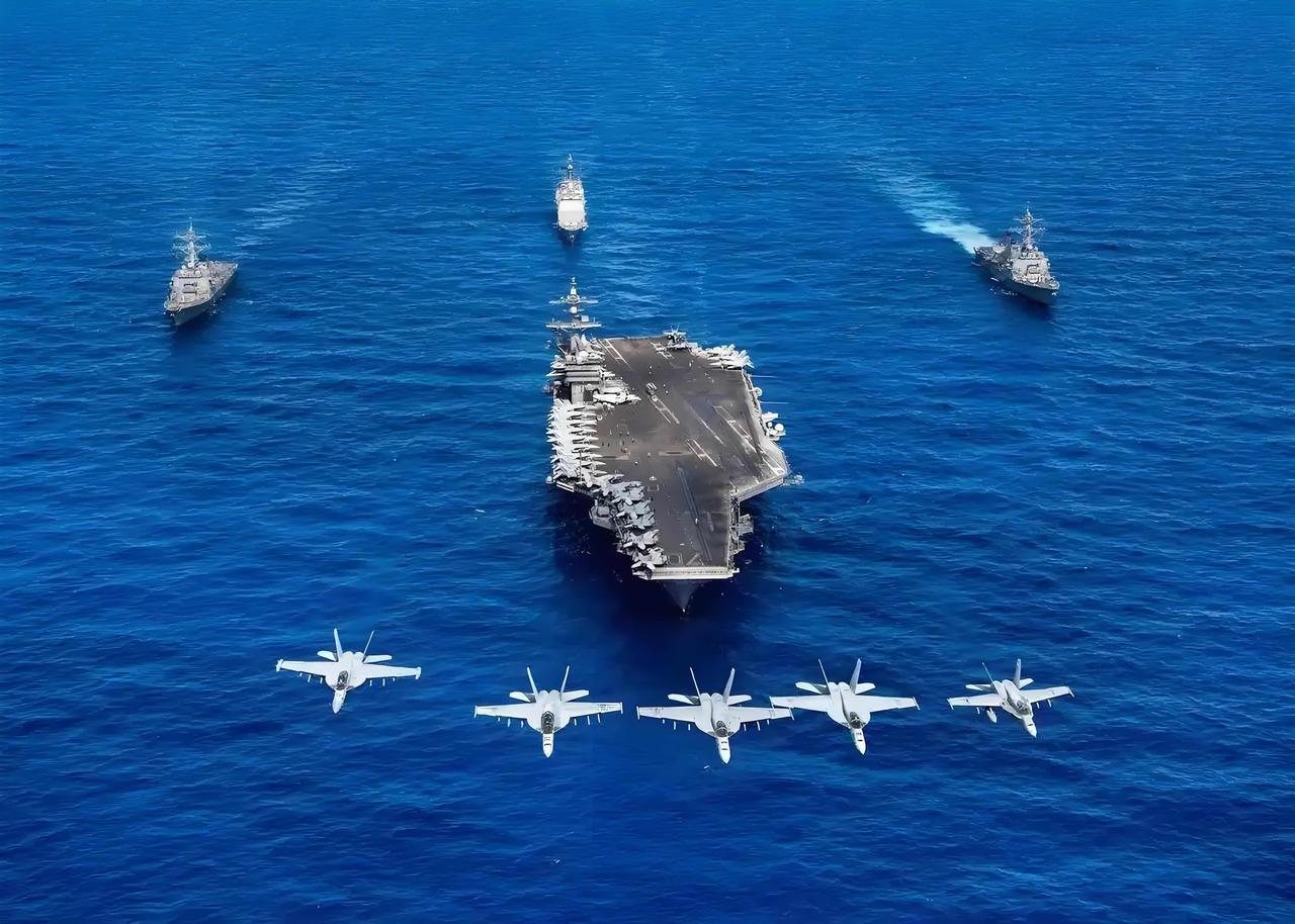 航母数量排名全球第二，为什么还感觉少了呢？辽宁舰航母，排水量6.75万吨，2