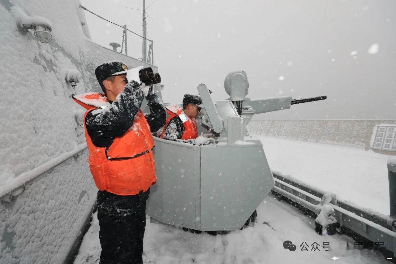 大雪中的655黄石舰