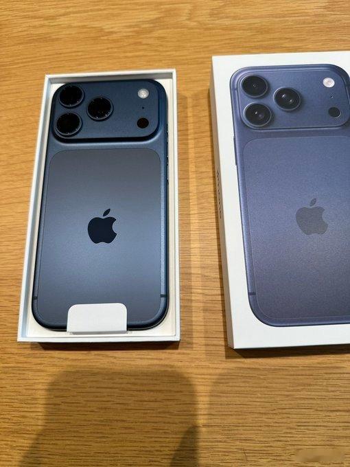 iPhone17Pro被黄牛拒收今年的Pro确实鸡肋，既不轻薄便携，颜值也被A