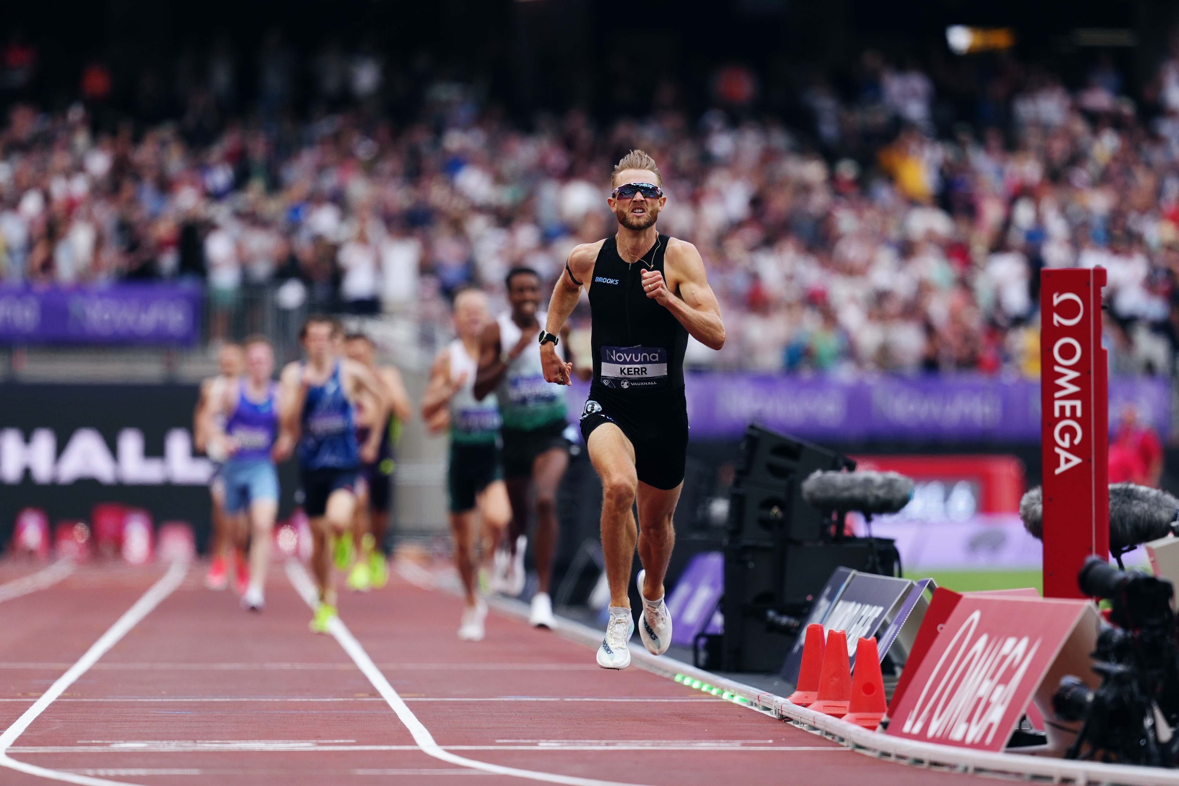 3:42.66！科尔打破尘封27年男子1英里世界纪录北京时间7月18日晚，钻石联
