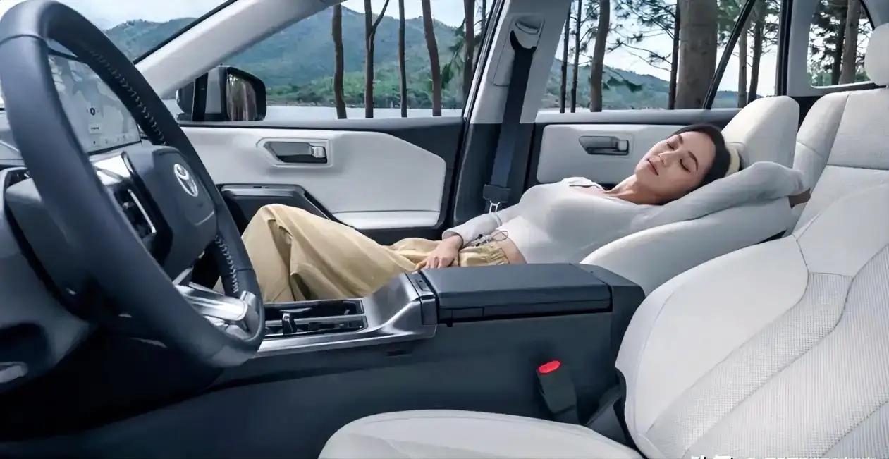 世界十强的车企排名，你知道都是谁？第1名、特斯拉：美国第2名、丰田：日本第