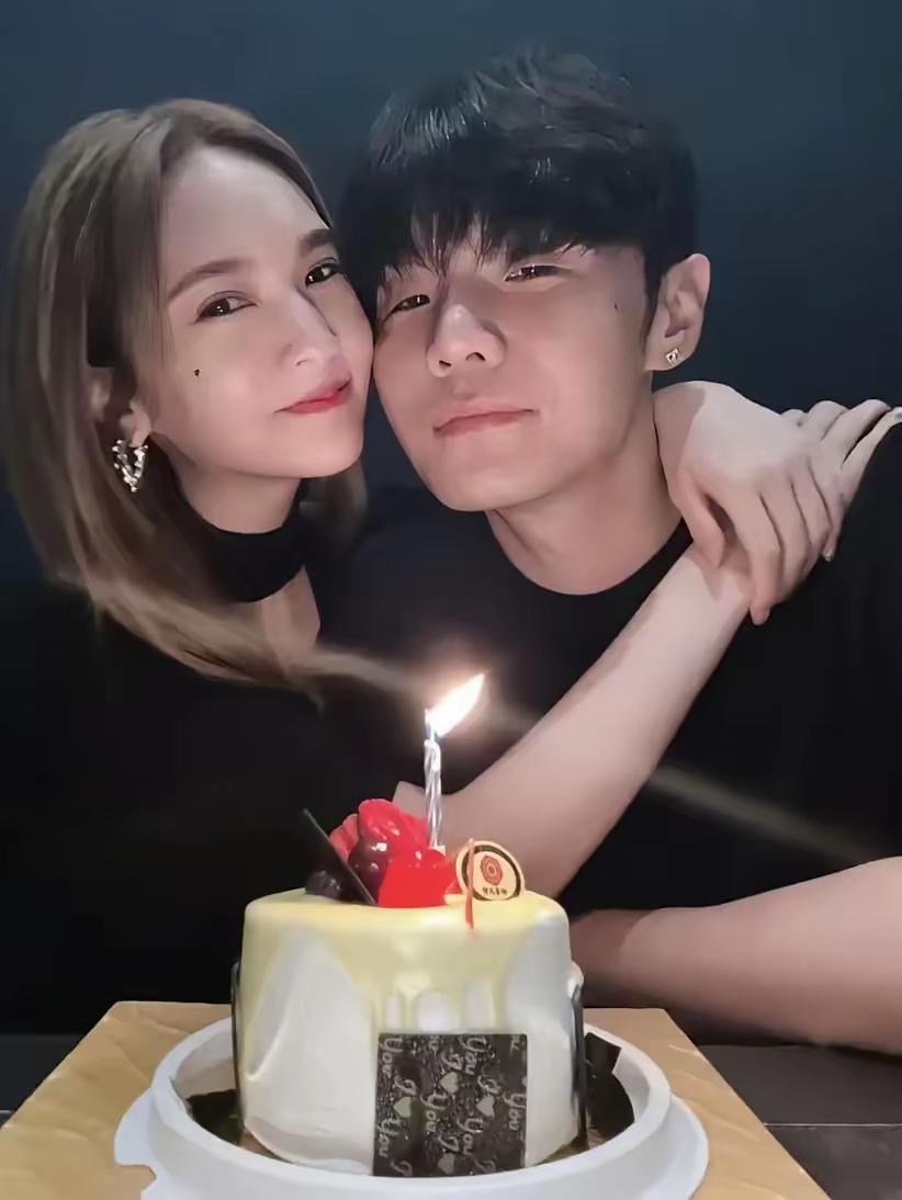 这两位真的是夫妻吗？结婚六七年了，从谈恋爱开始到现在十几年还像是“熟人”。