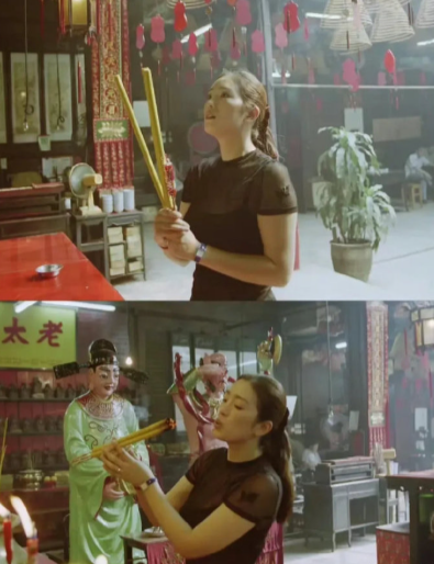 巩俐34岁时候的身材，放现在会被说虎背熊腰，这张照片是1999年拍的，觉得很美，