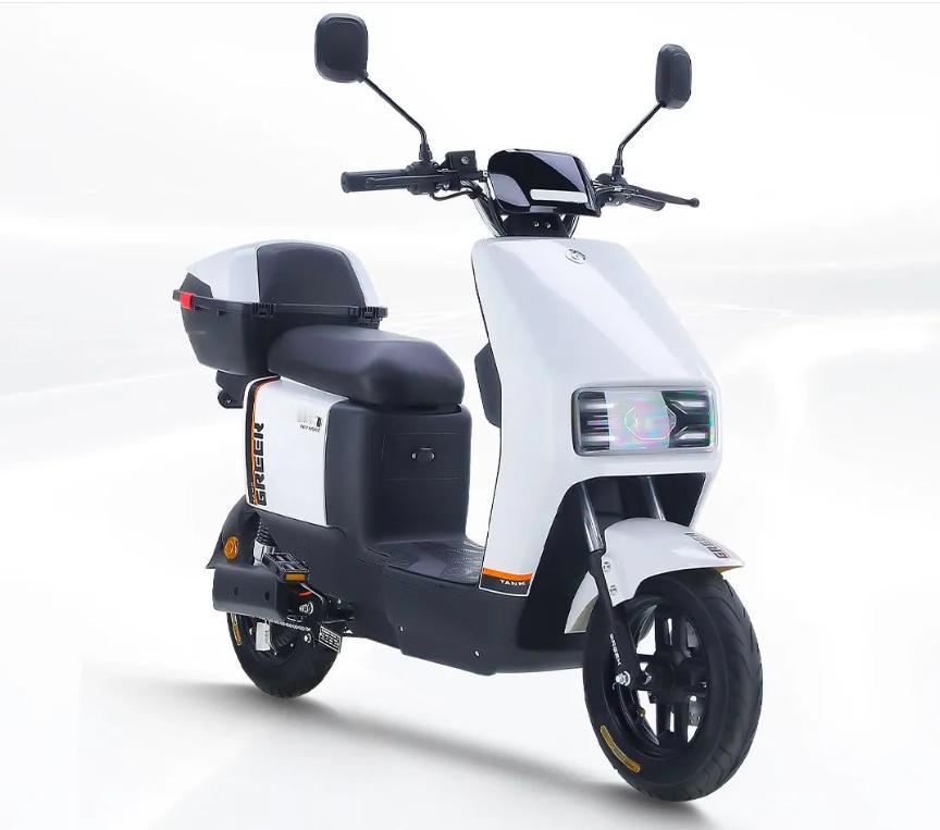 新国标电动车终于全面落地了，可为啥还有这么多人吐槽？核心就卡在“最后一公里”上！