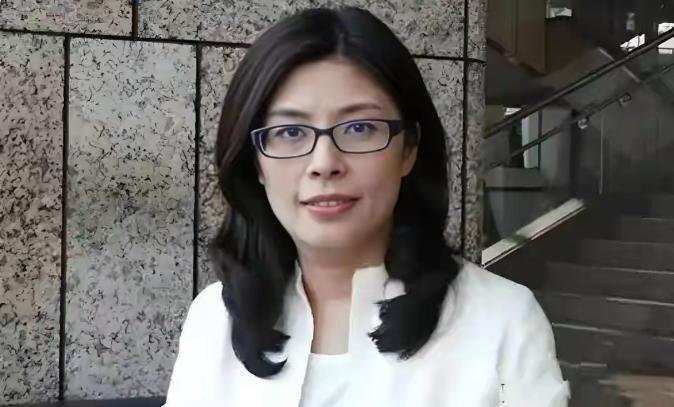 蓝魁“改选”今开始，最新民调出炉，郝龙斌慌了，郑丽文有新动作蓝营改选的这一天