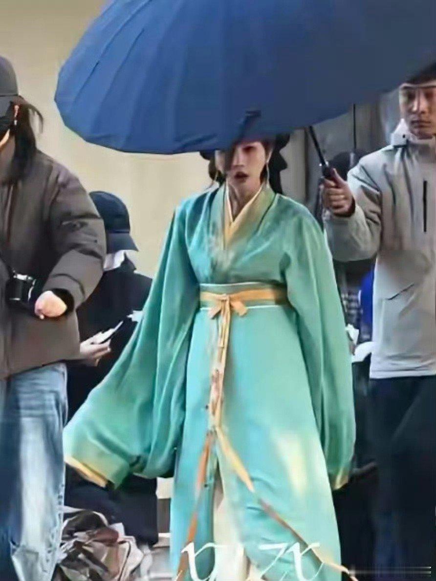 田曦薇被代拍吓到了田曦薇被代拍吓到疾走又心疼又觉得可爱哈哈！