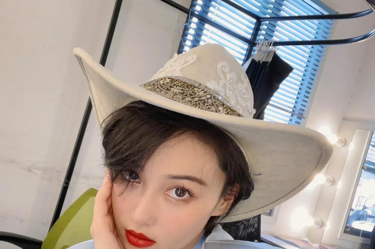 张馨予抽奖送粉丝帽子被转卖，引发粉丝讨论！5月23日下午，张馨予在社交媒体发文