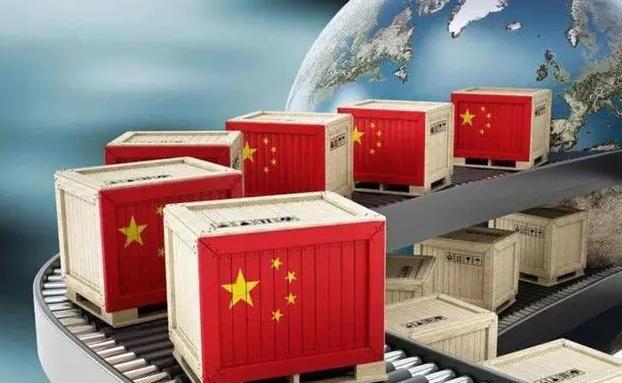 发动机中国有，但就是不造；光刻机中国有，就是不造。之所以进口，目的就给美西方赏饭
