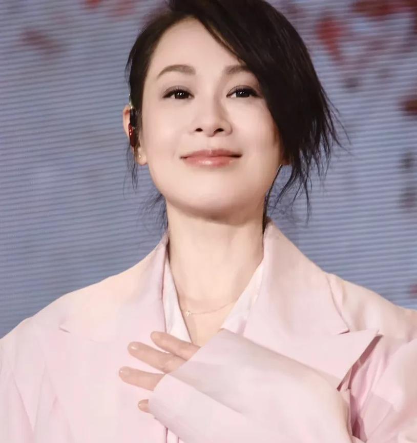 一觉醒来喜欢刘若英的和不喜欢刘若英的都沉默了，万万没想到可是明明是选中姐姐的