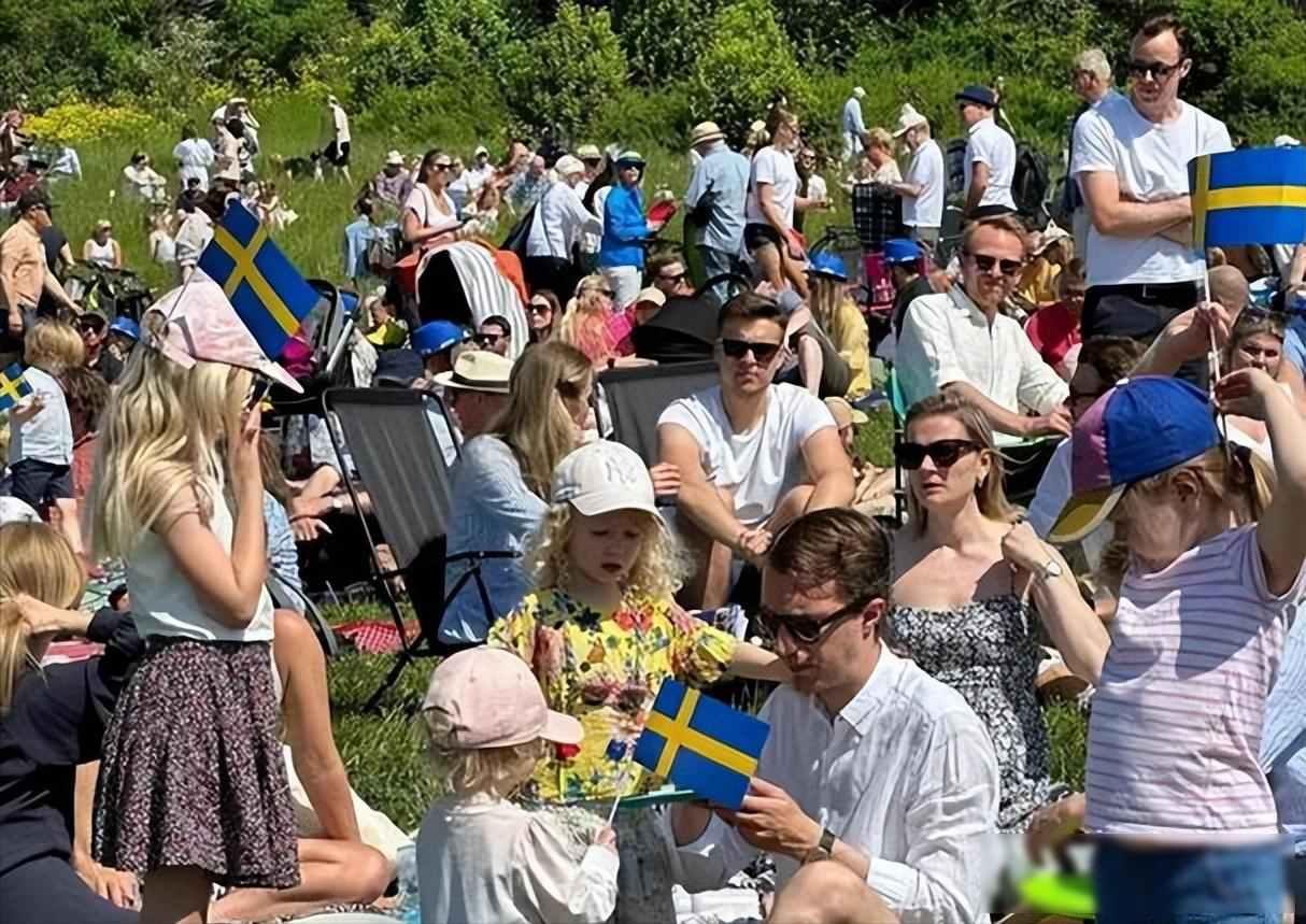 85%民众讨厌中国？这个中立国频频反华，只为向美国递一张投名状最近总能在新闻里