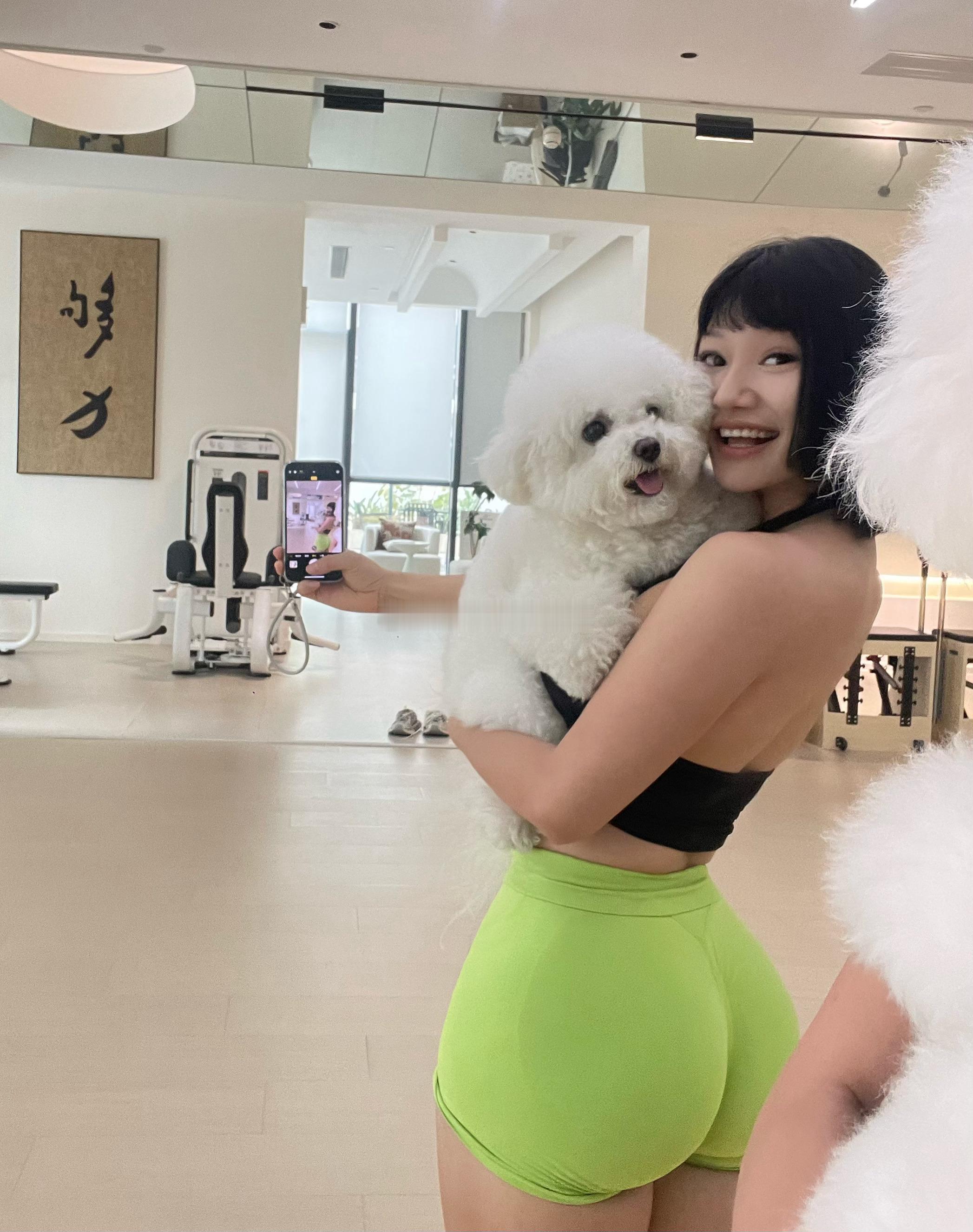哎呀狗狗怎么这么可爱​​​