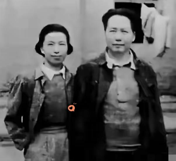 咱得说句掏心窝子的话：没有毛主席，哪有咱劳动人民今天的腰杆？他硬是把压在头