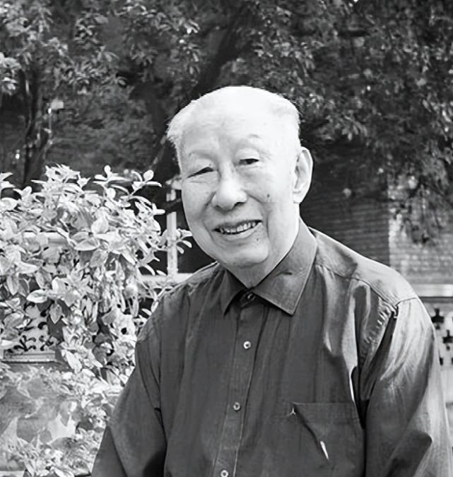 1943年，15个日本兵被八路军堵在窑洞里，他们拒不投降，没曾想八路军指战员“曾