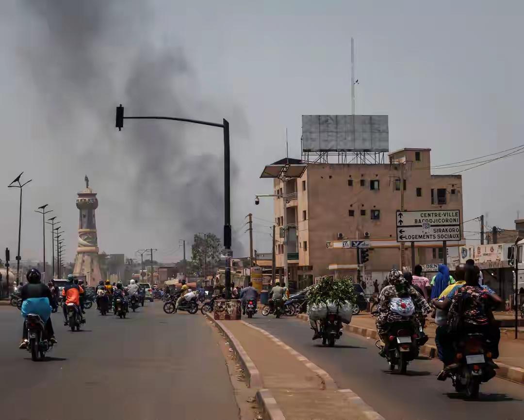 普京的非洲野心遭遇滑铁卢！俄罗斯“非洲军团”全线撤出关键城市。马里正陷入剧烈