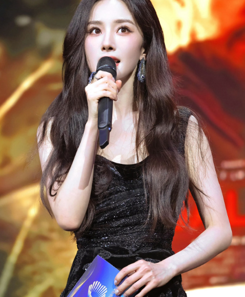 看你发光的样子，就觉得人间值得