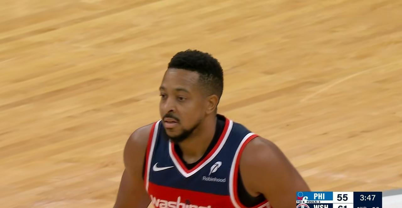 奇才老将麦科勒姆真是难堪大用！在今天奇才主场以134：139输给76人的比赛中，