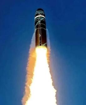 伊朗发话了，核武器自己是不会制作了，如果美国不放心，完全可以进来监督，伊朗不会加