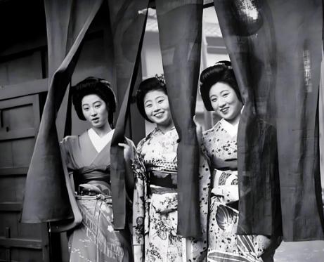 “我最怕侍候黑人”，二战结束后，日本为了讨好美军，强迫国内平民女性，给美军当慰安