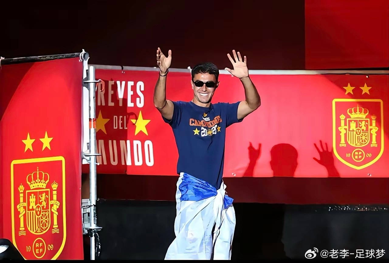 据媒体 TeamTalk 报道，皇家马德里在追逐阿森纳中场大将马丁·祖...
