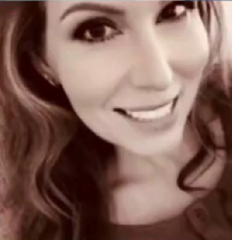 美国一位"纯"特朗普粉母亲，威胁她女儿的亚裔同学，不要再和她女儿交往，否则她会打