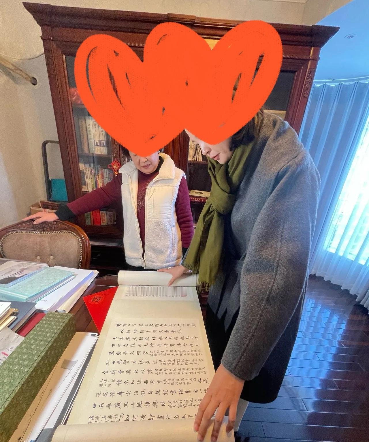 目前庞叔令已经回到了苏州，刘芳菲今天去拜访了她，据亚洲周刊消息：庞女士配合了近4