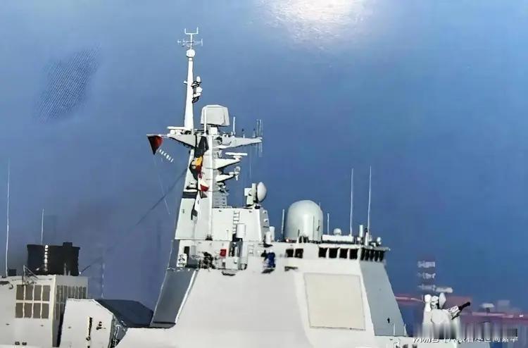 改进型052D换装新雷达：探测400公里反隐身，成本可控成体系核心当人们讨论改