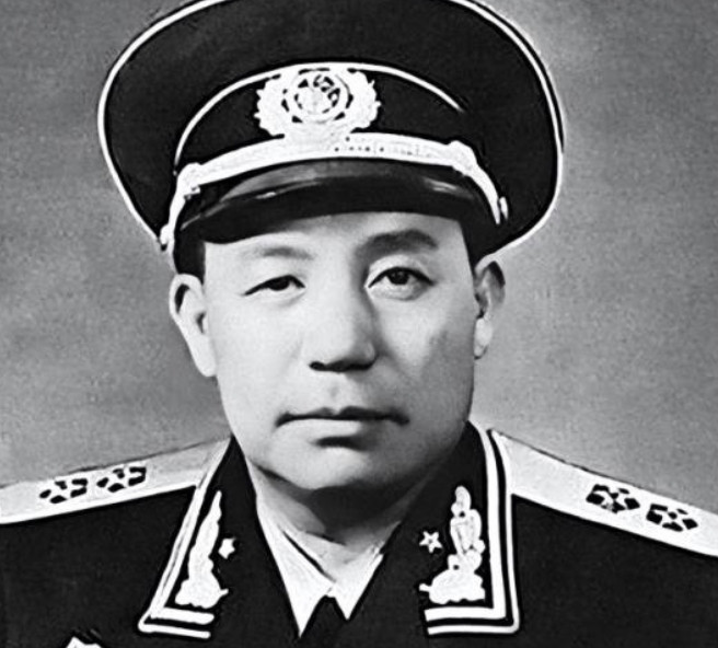 朝鲜战争期间，毛主席问彭德怀谁打美军打得好，彭德怀说42军，毛主席却说:”赶紧把