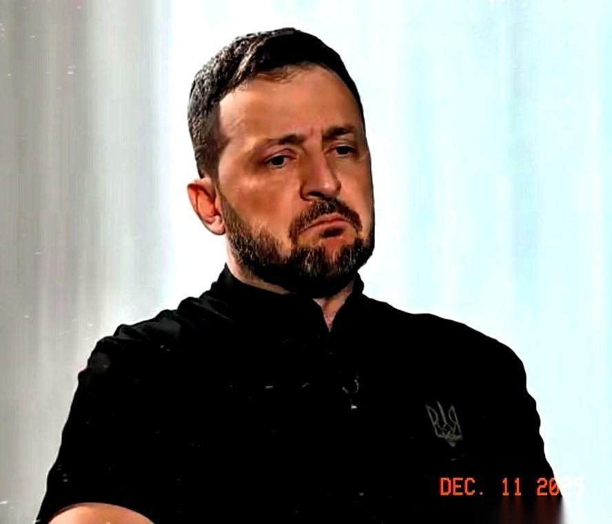 3700枚核弹头，比中英法加起来都多。乌克兰当年就是这么个狠角色。结果呢？换