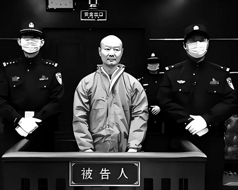2020年，许国利想给继子弄婚房，老婆来惠利死活不肯。小女儿生日夜，他往奶里