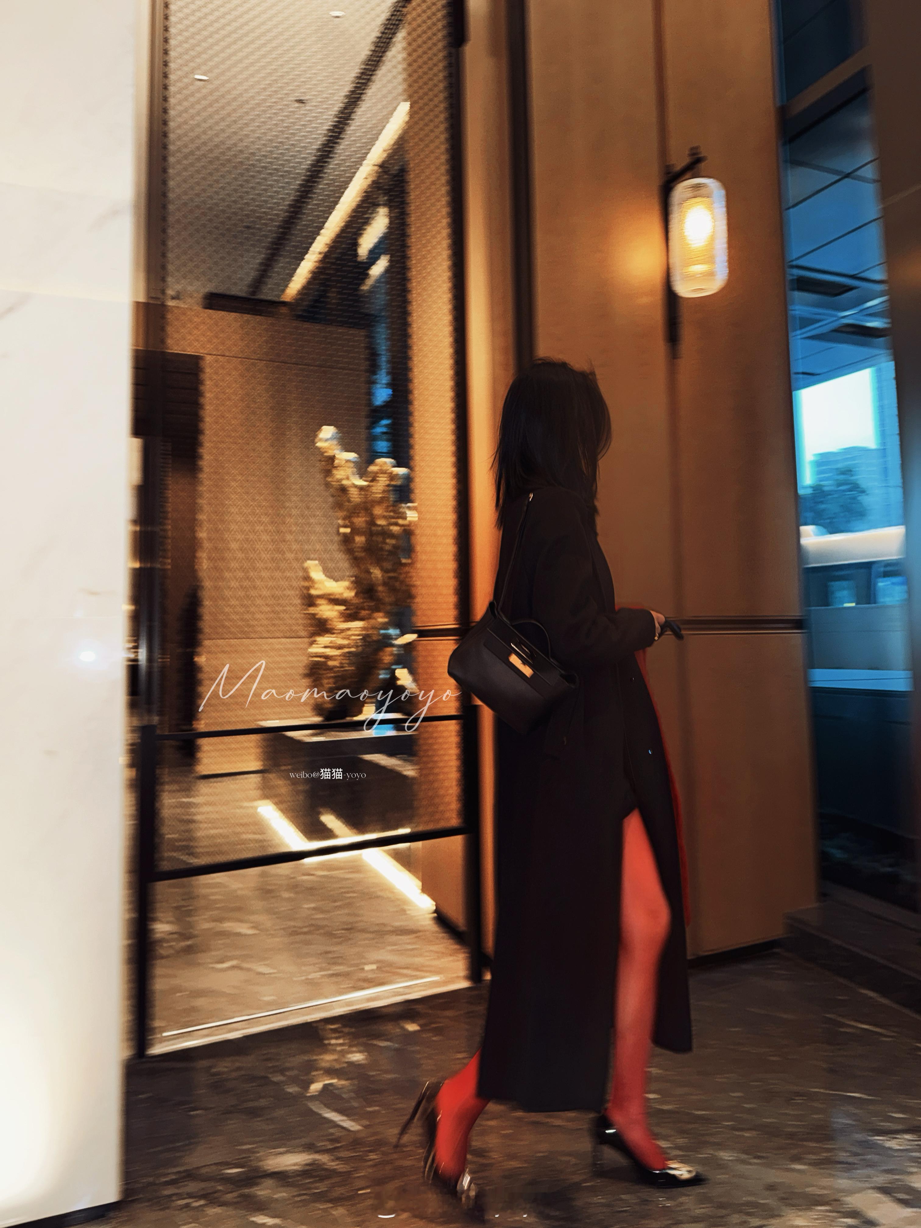 今年的第一抹红♥️每日穿搭今天穿什么ootdOOTD🧦辣妈日记【车厘子】