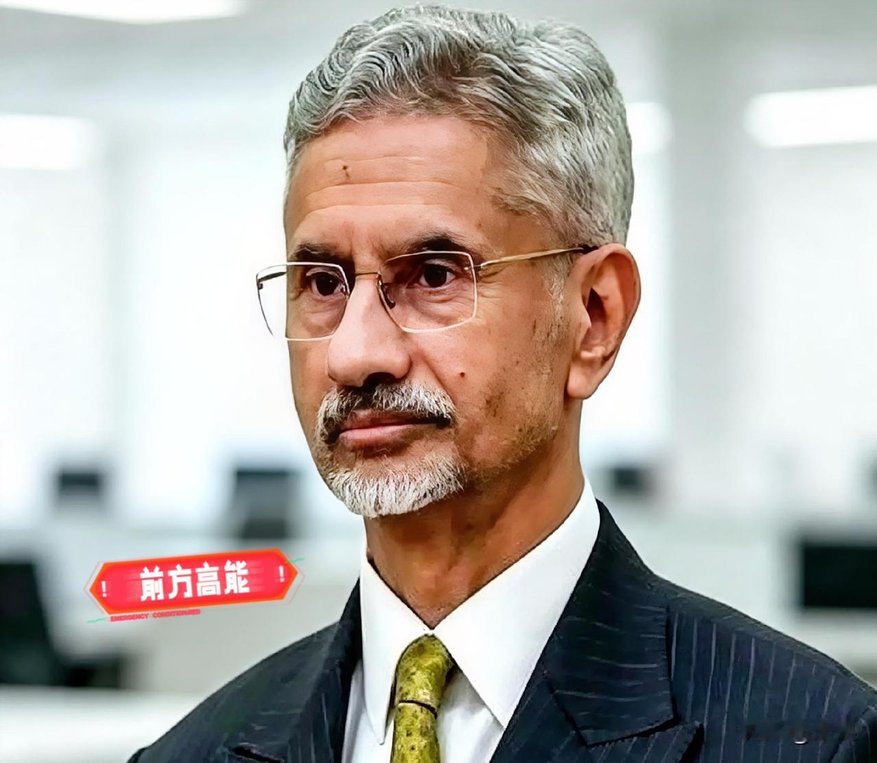 有人琢磨着三张牌，准备跟中国玩把大的。第一张，把中国踢出SWIFT全球支付系