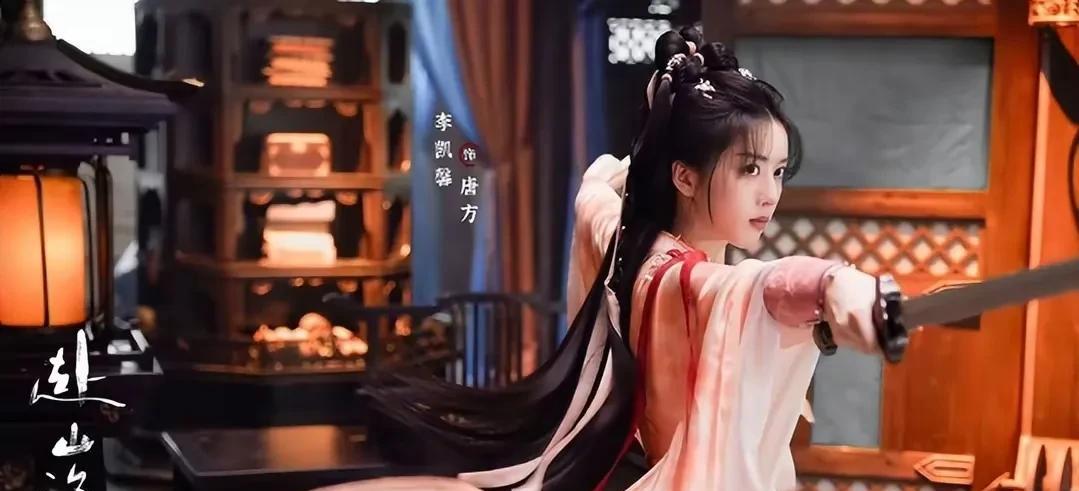 新加坡辱华女演员李凯馨被内地演艺圈封杀。因为李凯馨辱骂中国人为大傻X。这位靠