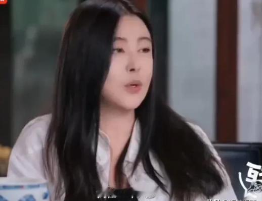 王祖贤：“我在28岁就退出娱乐圈了。”李诞：“怎么会这样呢？”王祖贤：“